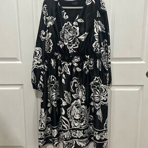 Lane Bryant Black and White Floral Long Sleeve Dress